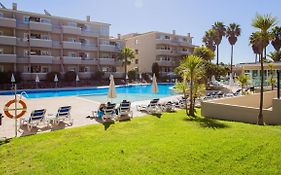 Sunny 1Bdr Apartment W/ Balcony & Pool In Portimao By Lovelystay